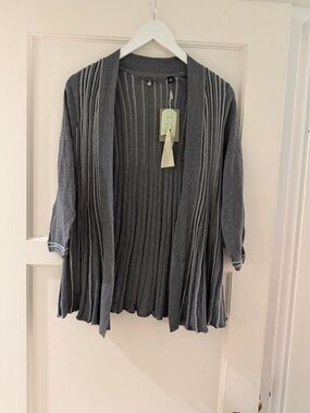 NWT Anthropologie Gray Sweatet